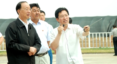 原中共中央書(shū)記處書(shū)記、中紀(jì)委副書(shū)記何勇視察我公司